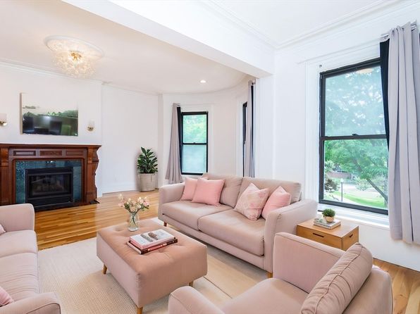 209 W Newton St APT 3
