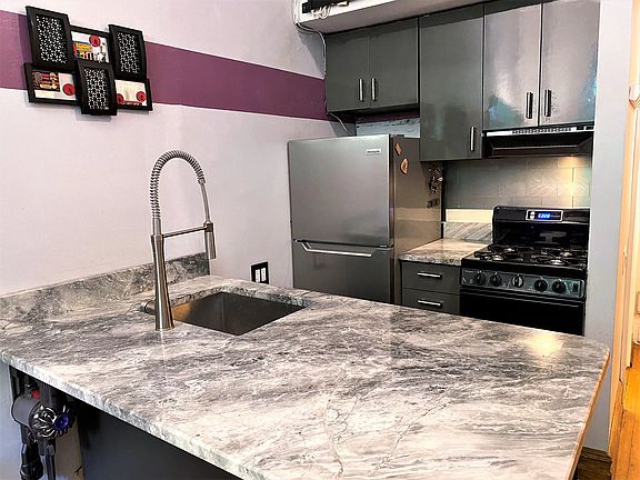 3rd image of 177 E 93rd St APT 1D