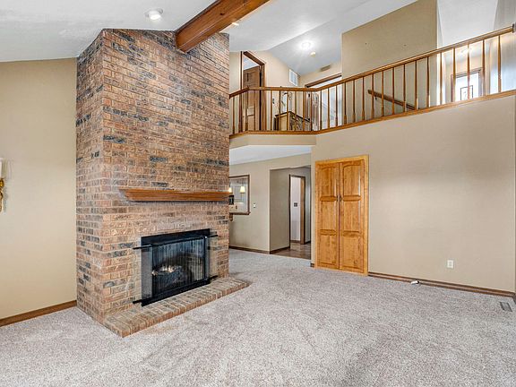 5th image of 3141 E Raynell Street #B