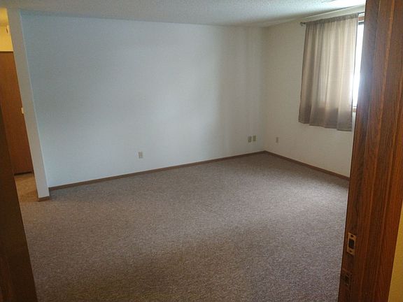 3rd image of 939 Boston Way APT 1