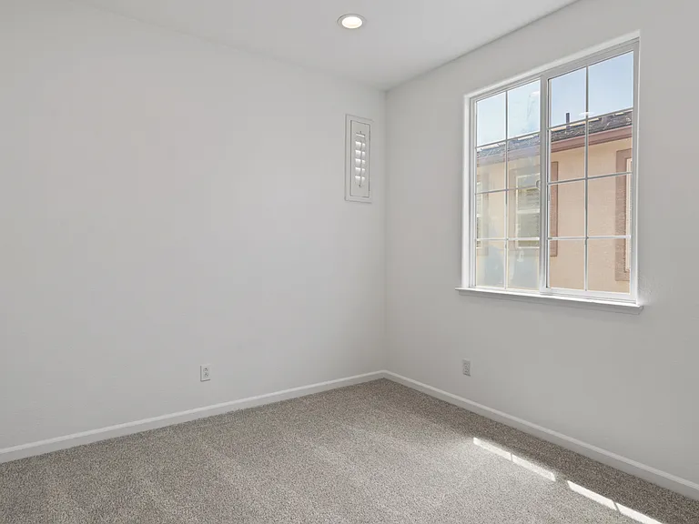 361 Gabiano Ct — Photo 15