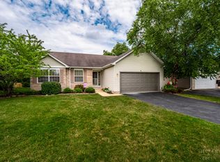 4 Asbury Ct, Lake In The Hills, IL 60156
