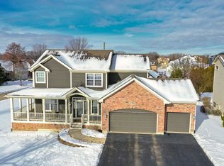 39868 N Harbor Ridge Dr, Antioch, IL 60002
