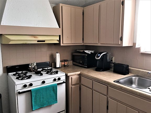 2nd image of 609 Franklin Ave