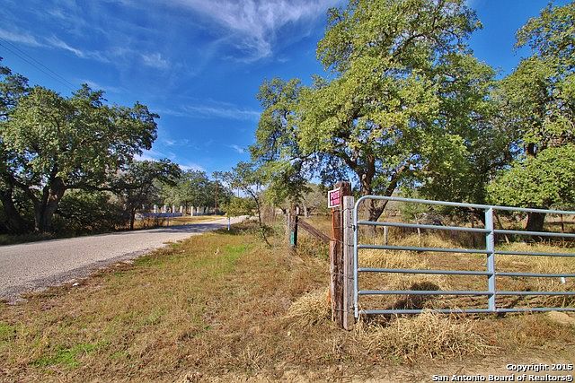 1st image of 660 Sherwood Forest Dr