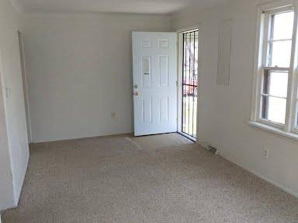 3405 Beaumont Dr