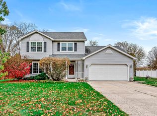 11037 Shadylane Dr, Plymouth, IN 46563