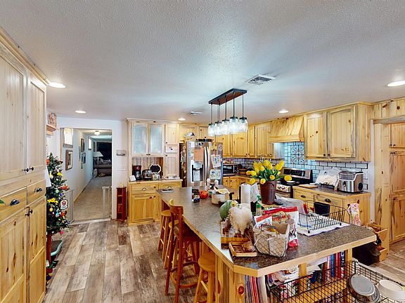 5th image of 865 Paradise Valley Rd