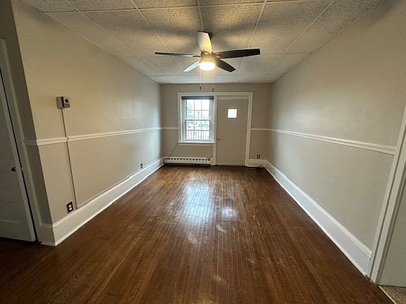 3rd image of 102 N Main St #3
