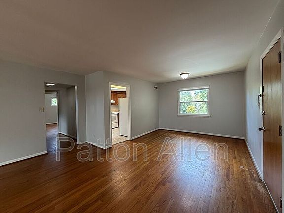 5th image of 1020 Hendersonville Rd APT 7