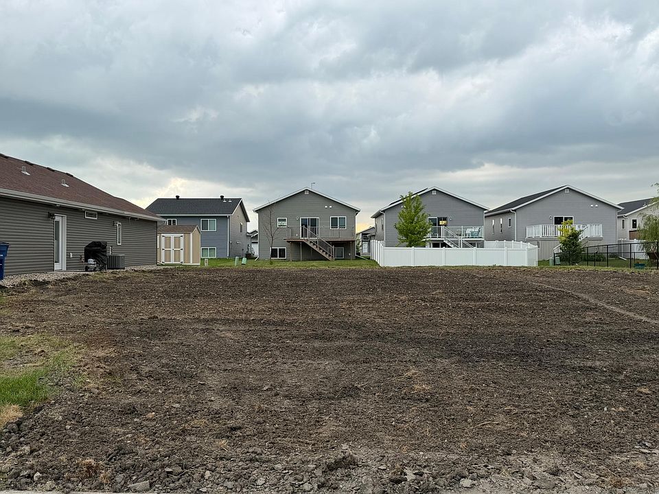2nd image of 4541 19th St S