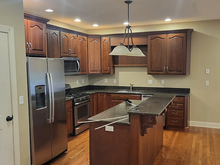 113 Legacy Dr — Photo 22