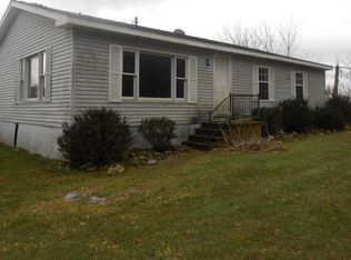 10203 Born St, Three Rivers, MI 49093