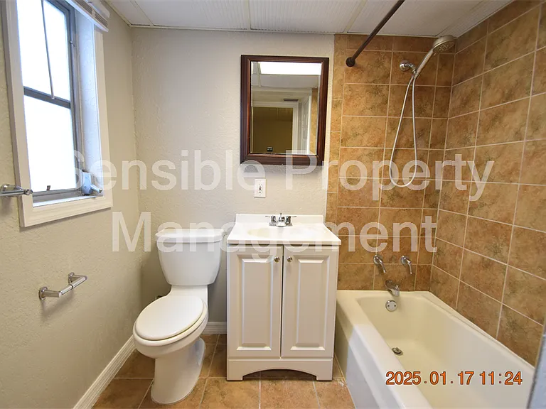 306 Danube Ave #2 — Photo 15