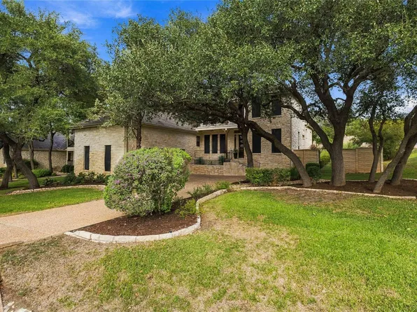 2 Waterfall Dr, The Hills, TX 78738