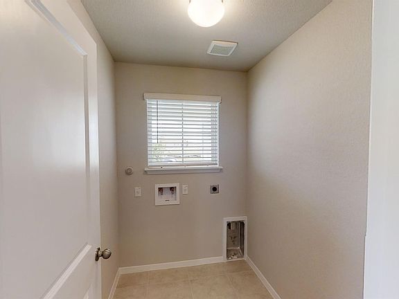 4th image of 193 Heather Glen Way #1