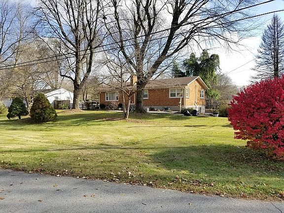 4th image of 10219 Dodge Ln