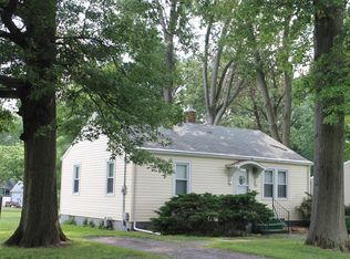 920 E Main St, Greenville, IL