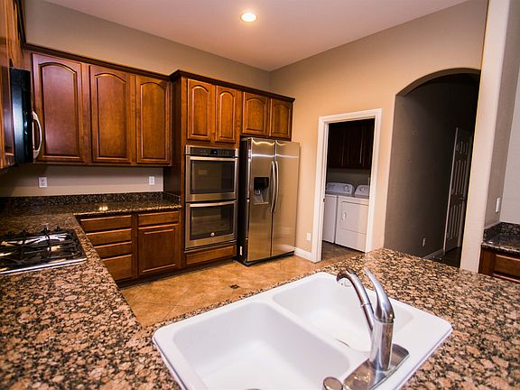 3rd image of 9511 Staff Ln