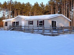 N11062 17th Ave, Necedah, WI 54646