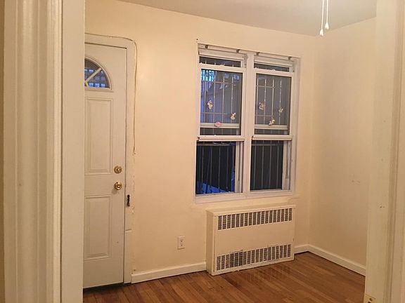 4th image of 2317 Bragg St #Firstfloor