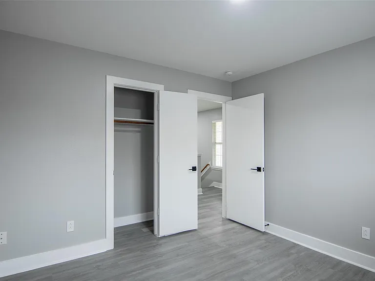20911 Young Meadows Way — Photo 35