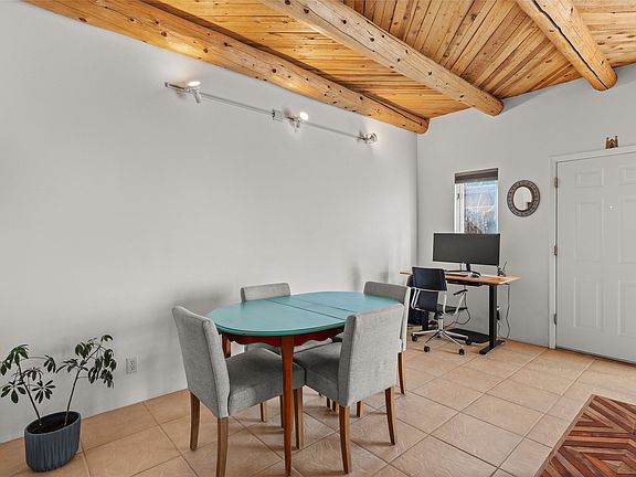 4th image of 812 Calle Saragosa APT C