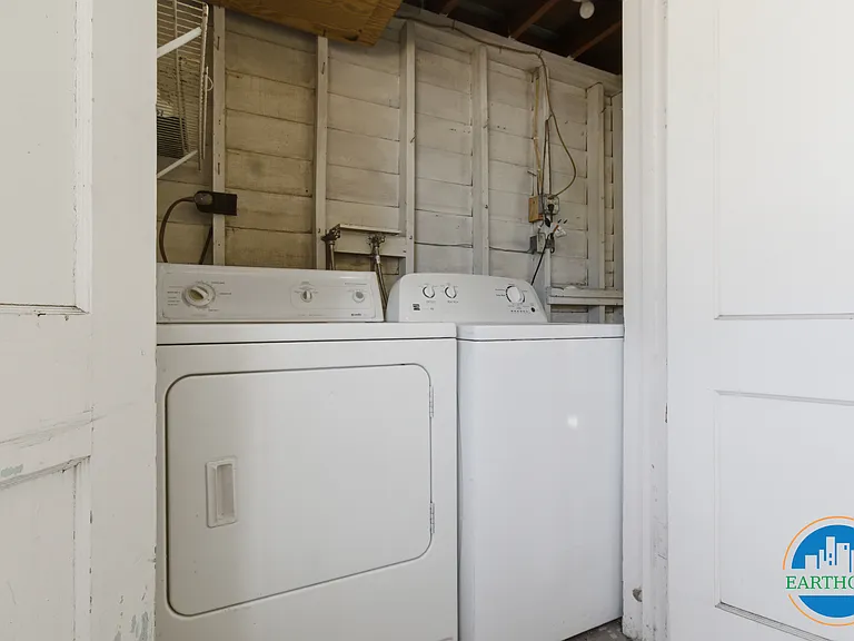 6366 Hampton Dr N — Photo 24