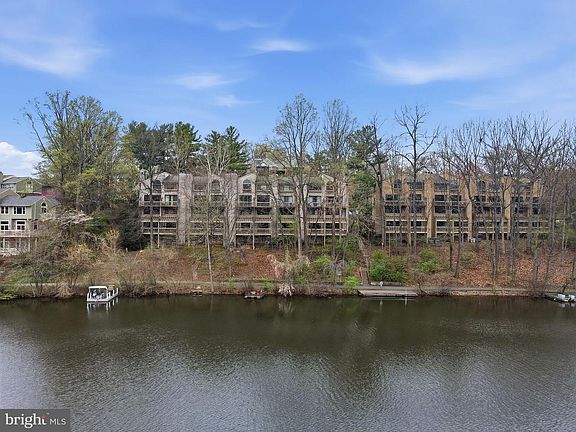 3rd image of 11124 Boathouse Ct #89