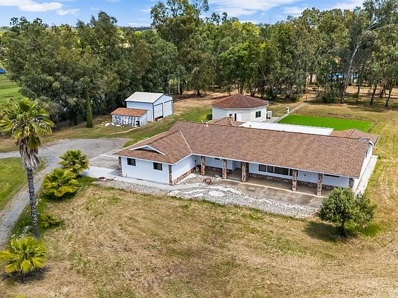 3rd image of 7150 Shelton Lane
