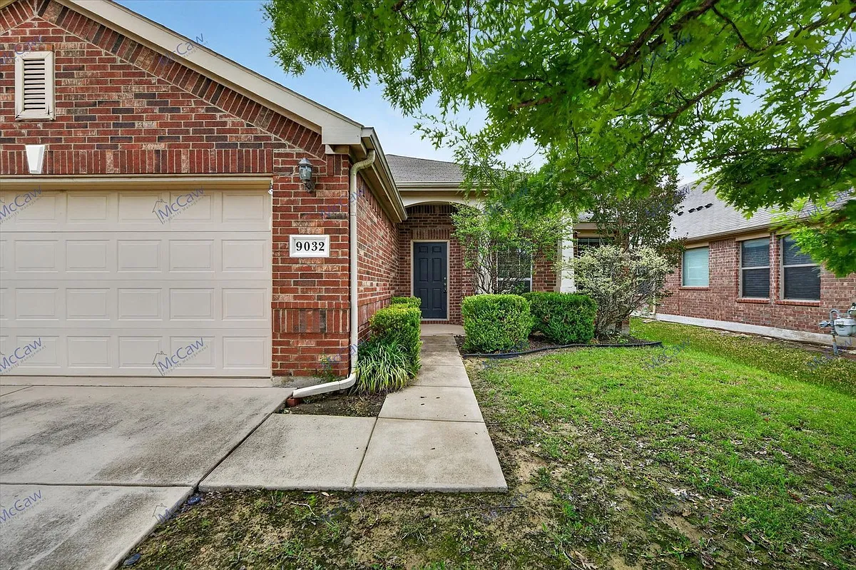 Building Photo - 9032 Heartwood Dr