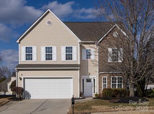 3521 Goldeneye Dr, Charlotte, NC 28216