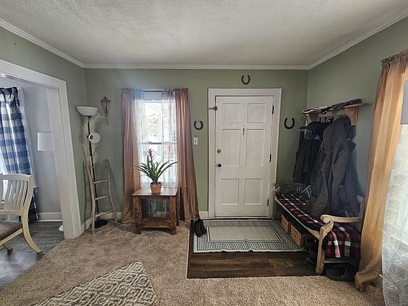 4th image of 20 Williams Ct