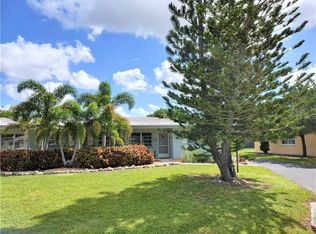 316 Parkside Dr, Venice, FL 34285
