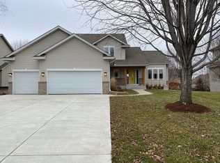 9463 208th St W, Lakeville, MN 55044