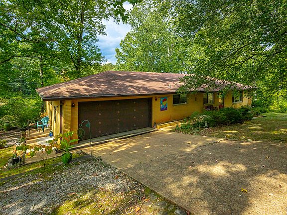 5th image of 3219 Ozark Cir