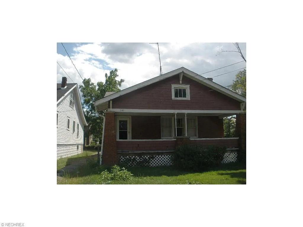 541 W Ravenwood Ave photo 1