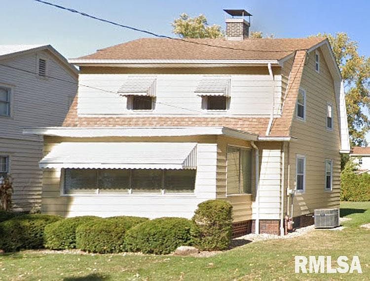 1st image of 2207 W Melrose Pl
