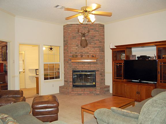 4th image of 234 Western Dr