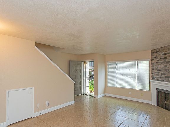4th image of 3514 Thunder Dr