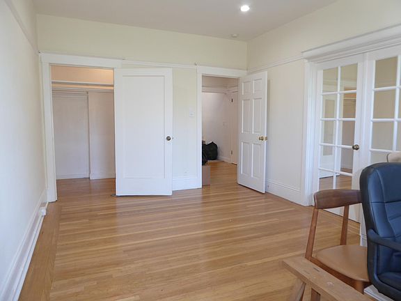 5th image of 935 Hyde St APT 7