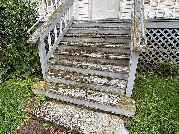 5th image of 30 Ward Street