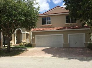 3453 SW 52nd Ave, Pembroke Park, FL 33023
