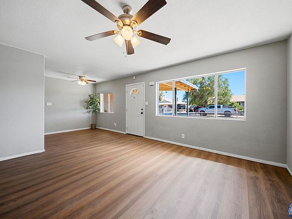 5th image of 576 Vine St