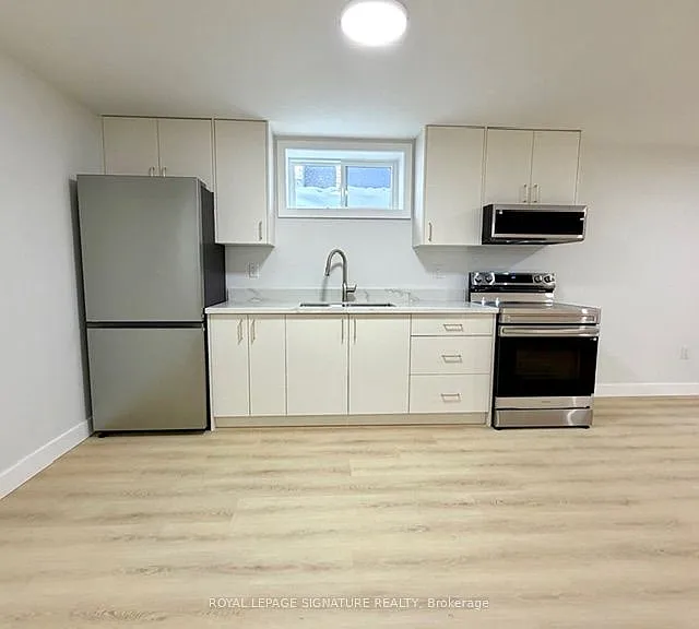 293 Glebemount Ave #LOWER — Photo 4