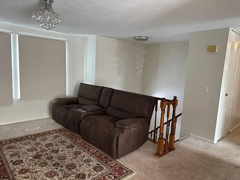 28 Mapleview Cir — Photo 7