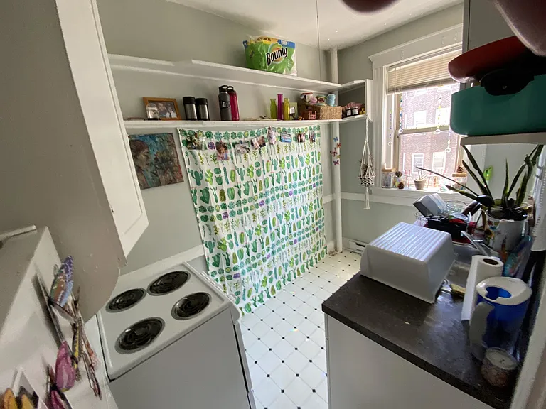 55 Park Dr #8 — Photo 1