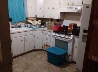 1306 W Yucca Ave, Artesia, NM 88210