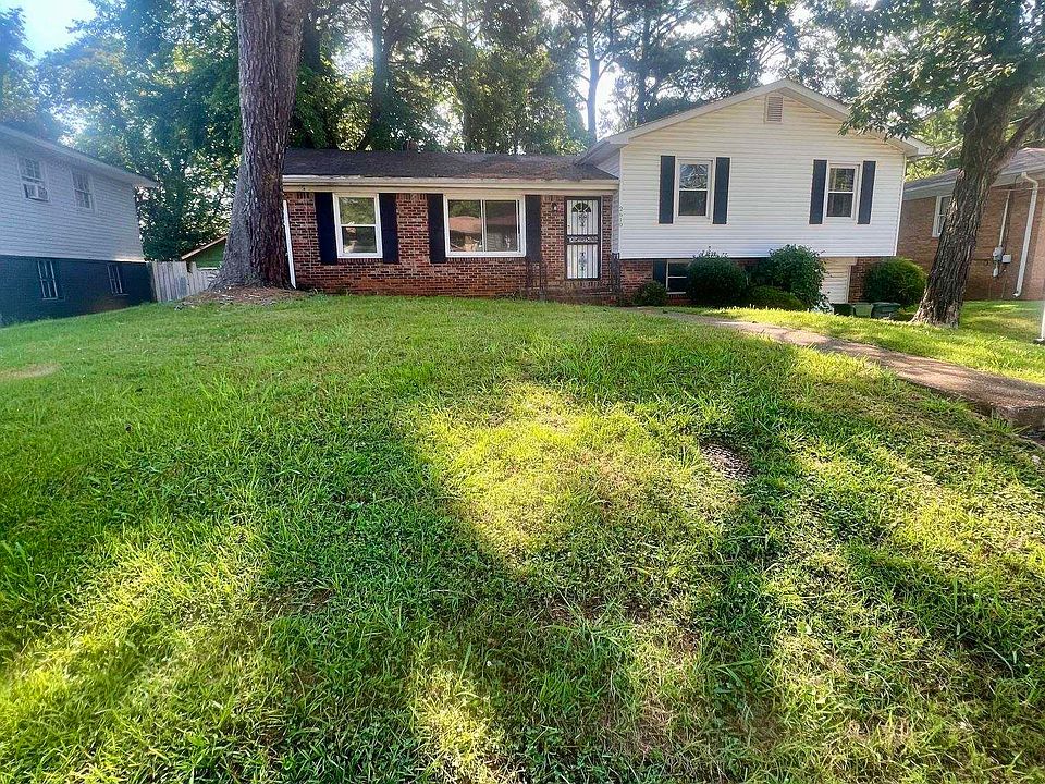 1st image of 2610 Rockwell Rd NW