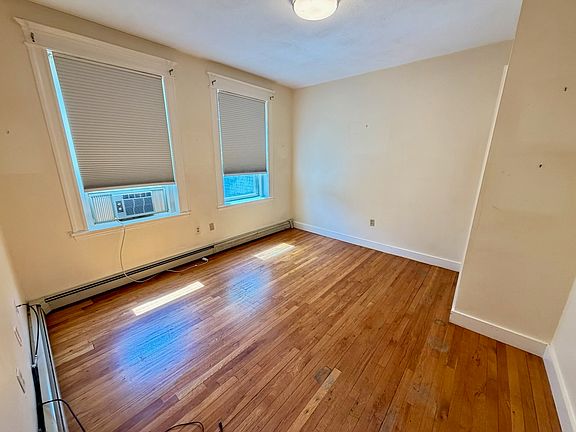 2nd image of 1665 Commonwealth Ave APT 17